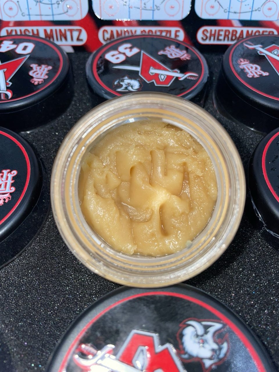 ROYALTY RESIN BUFFALO SABRE EDITION ROYALTY RESIN BUFFALO SABRE EDITION ROYALTY RESIN BADDER ROYALTY RESIN EXTRACTS ROYALTY RESIN WAX ROYALTY RESIN EXTRACTS