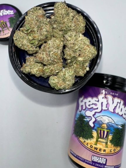 FRESH VIBES FLOWER CO FRESH VIBES FLOWER CO SMALL BATCH FRESH VIBES FLOWER FRESH VIBES PREMIUM SMALL BATCH QTR JAR FRESH VIBES FLOWER CO JAR
